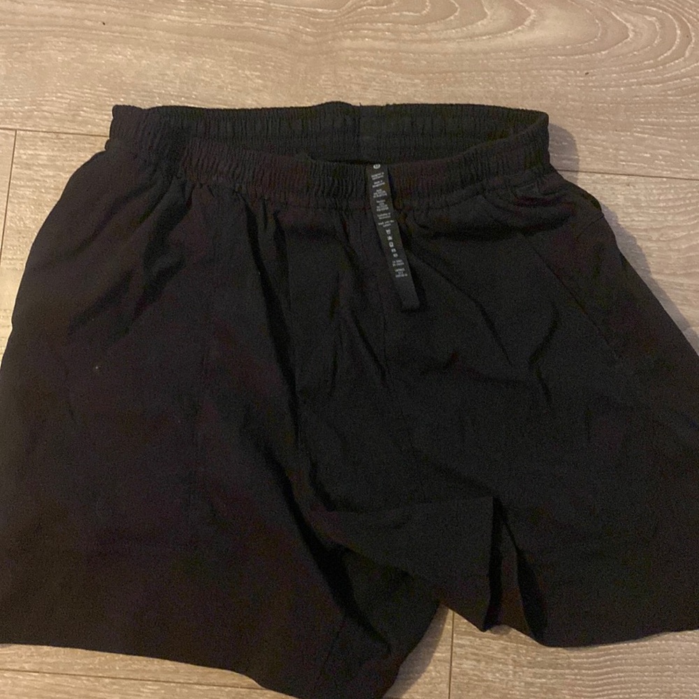 Lulu lemon pace breaker liner less shorts 5”